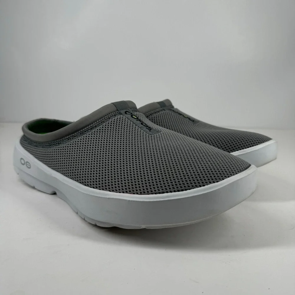 OOFOS OOcoozie Sport Men's US 10.5 White/Slate Gray Recovery Slip-On Mule Shoes